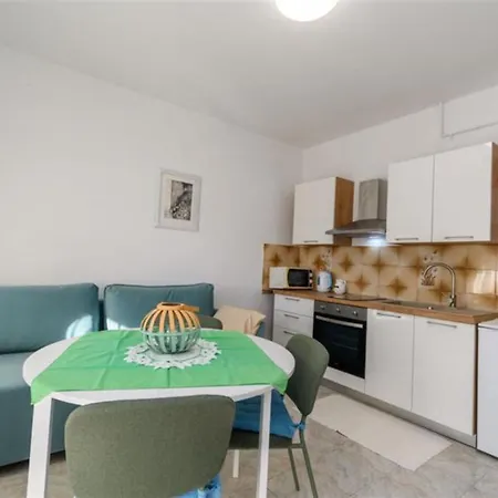 Apartment Mary Punat